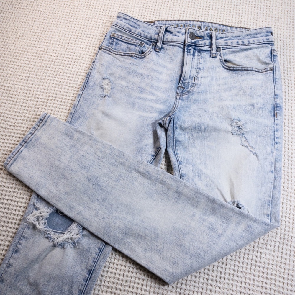 American Eagle Flex Distressed Light Wash Slim Jeans 31x32 Distressed Denim